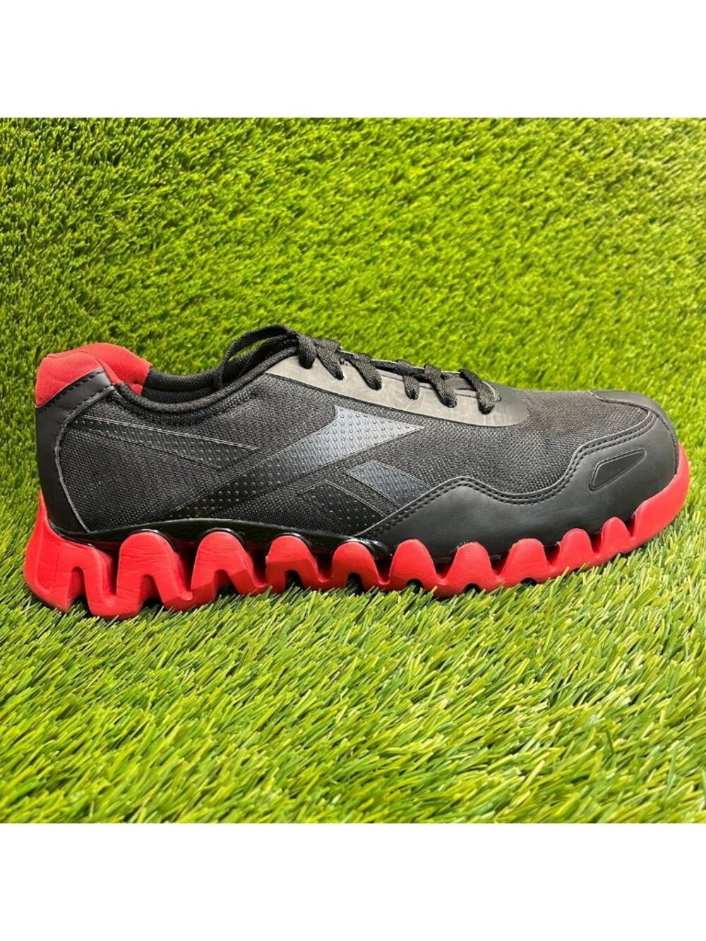 Reebok Zig Pulse Mens Size 11W Black Red Athletic Composite Safety Toe Work Shoe